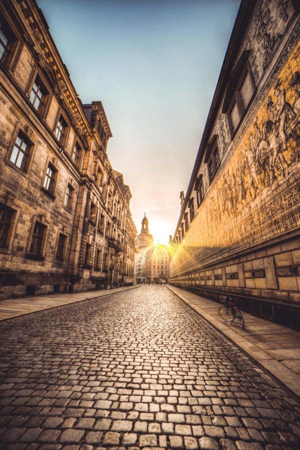 Gaestezimmer In Dresden Mit Dach-Terrasse, Wohnbereich Und Kueche Lejlighed Eksteriør billede
